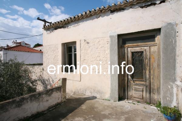 GL 0133 - Traditional Village House - Ermioni